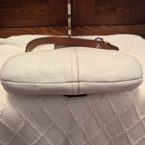 Y2K/vintage coach F13105 pebbled leather SOHO off white with tan shoulder bag - Picture 9 of 15